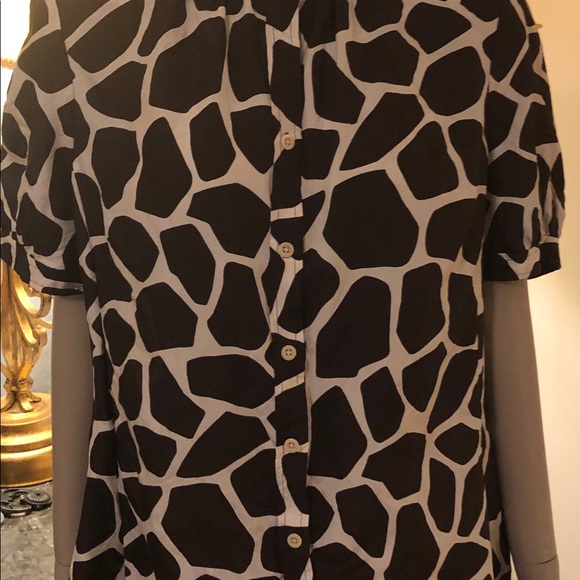 Banana Republic cow print top XLg - Picture 2 of 3